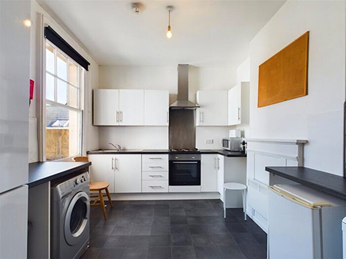 5 Bedroom Apartment To Rent In Rock Street, Brighton, East Sussex, BN2