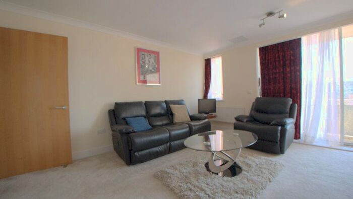 1 Bedroom Flat For Sale In North Bank, London, NW8
