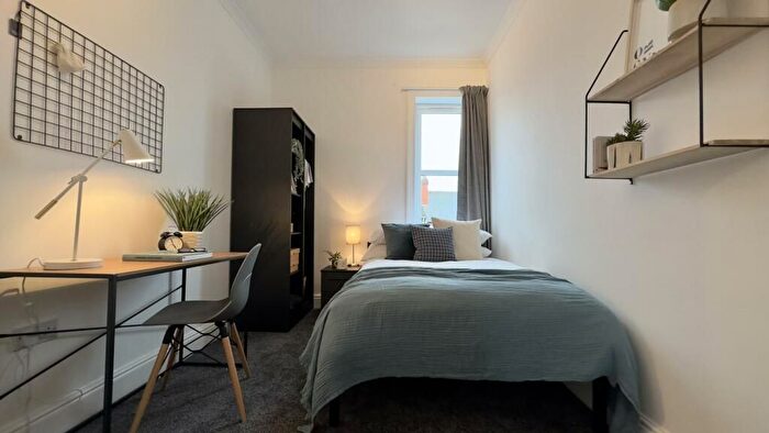 6 Bedroom Flat To Rent In West Parade, Lincoln, LN1