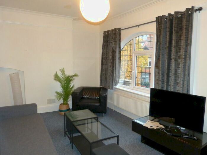 1 Bedroom Flat To Rent In Egerton Gardens, London, NW4