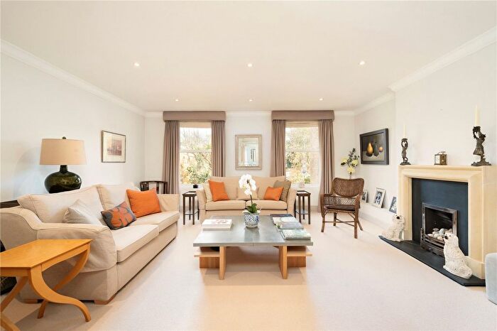 4 Bedroom Terraced House For Sale In Welford Place, Wimbledon, London, SW19
