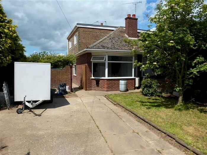 2 Bedroom Property To Rent In Beccles Road, Bradwell, Great Yarmouth NR31