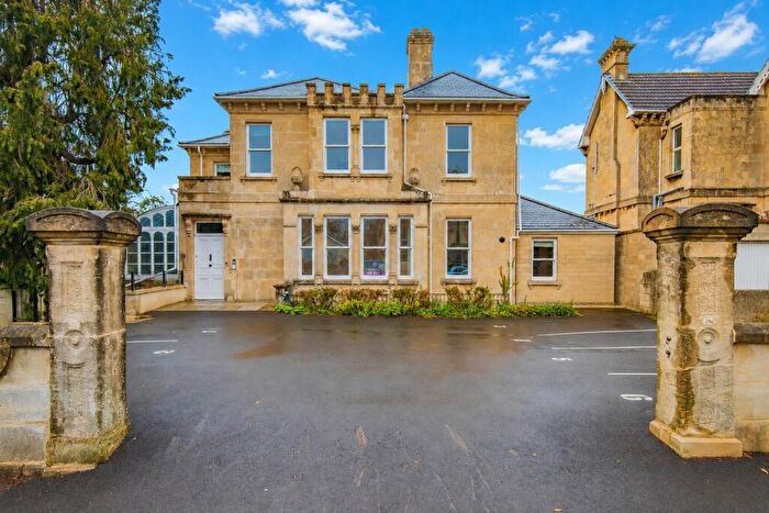1 Bedroom Flat To Rent In Upper Oldfield Park, Bath, BA2