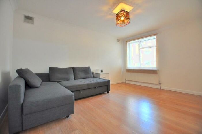 2 Bedroom Flat To Rent In Redchurch Street, London, E2