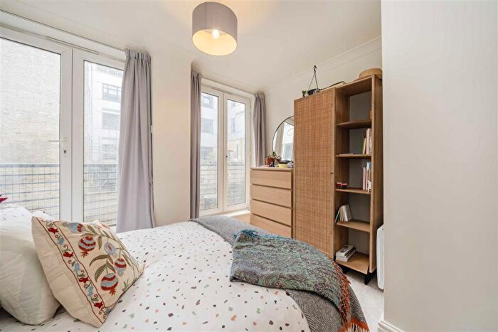 2 Bedroom Flat For Sale In Old Street, Old Street, EC1V - Photo 4
