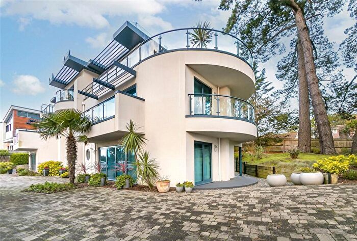 2 Bedroom Apartment For Sale In Dorset Lake Avenue, Lilliput, Poole, Dorset, BH14