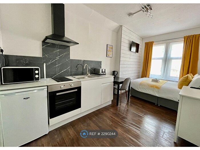 Studio To Rent In Westbourne, Dorset, BH4