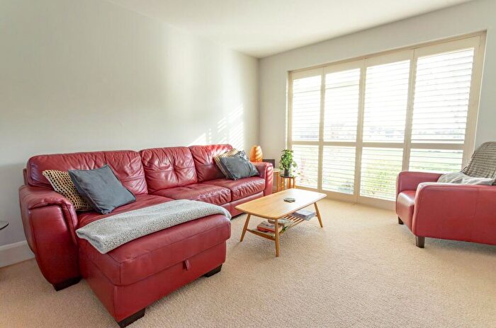 3 Bedroom Terraced House For Sale In De Havilland Way, Christchurch, BH23