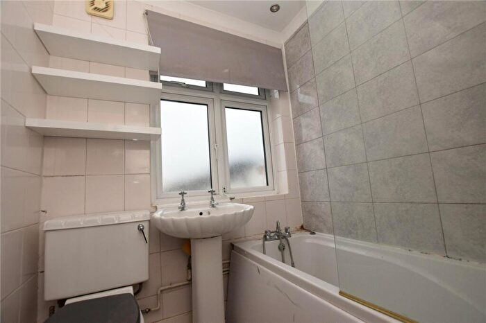 3 Bedroom Terraced House For Sale In Bishops Avenue, Chadwell Heath, Romford, Essex, RM6