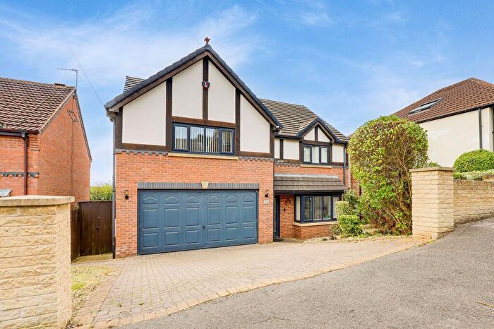4 Bedroom Detached House For Sale In Catterley Hill Road, Nottingham, NG3