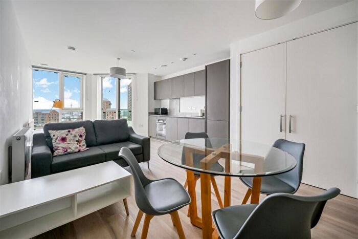 Apartment To Rent In Hale Works, Daneland Walk, N17