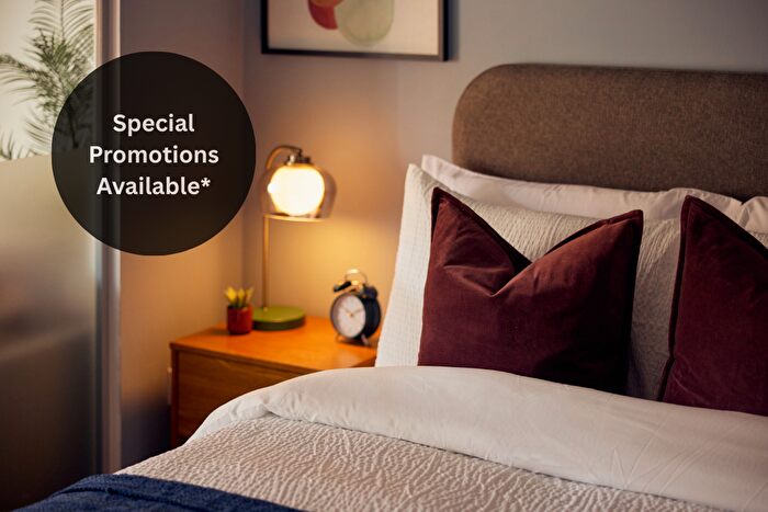 Studio To Rent In Sweet Street, Leeds, West Yorkshire, LS11