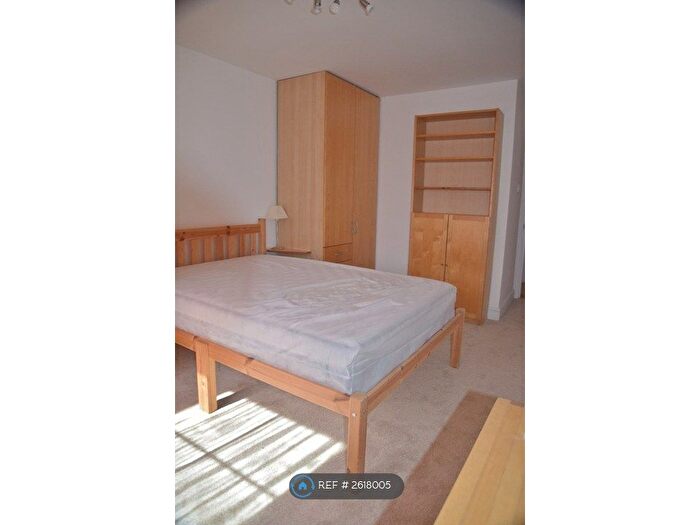 1 Bedroom Flat To Rent In Greencroft Gardens, London, NW6