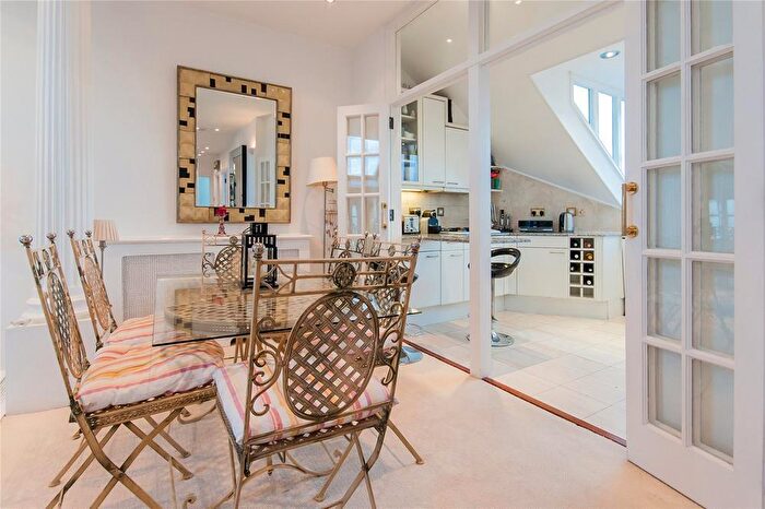 3 Bedroom Flat To Rent In Thurlow Road, Hampstead, NW3