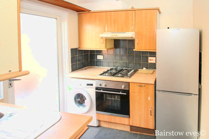 2 Bedroom Maisonette To Rent In Mersham Road, Thornton Heath, CR7