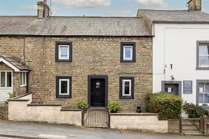 2 Bedroom Cottage For Sale In Oak Cottages, Bentham, LA2