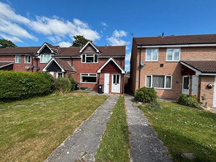 2 Bedroom Maisonette To Rent In Canterbury Close, Bristol, BS37