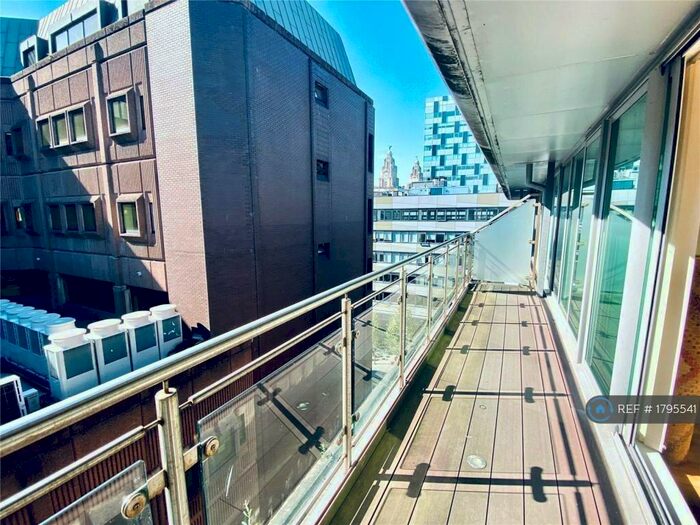 2 Bedroom Penthouse To Rent In Old Hall St, Liverpool, L3