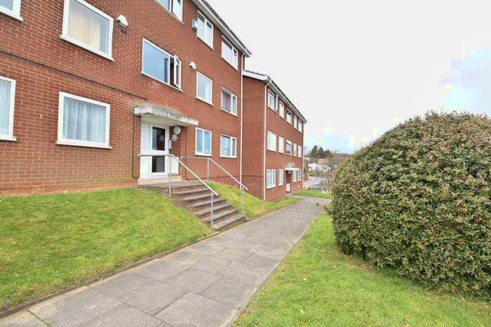 2 Bedroom Flat To Rent In Buchanan Drive, Luton, LU2