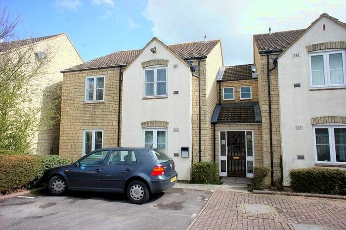 1 Bedroom Flat To Rent In Avocet Way, Bicester, Oxfordshire, OX26