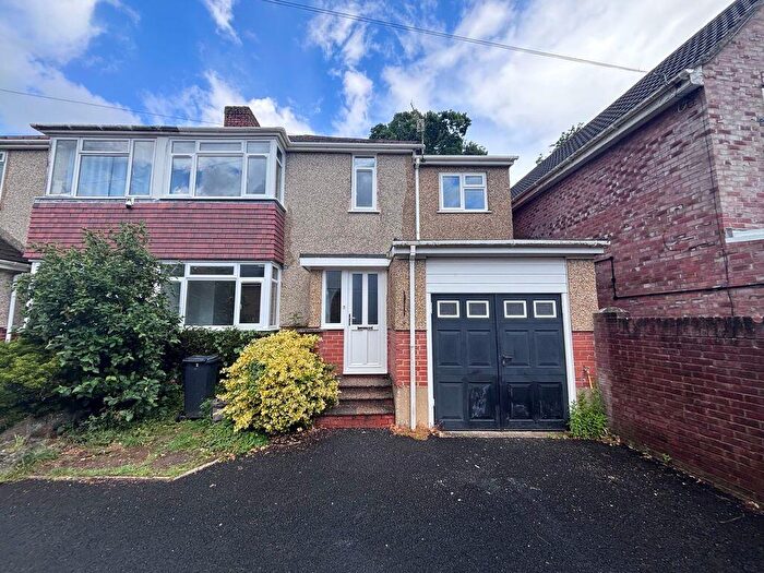 4 Bedroom House To Rent In Field View Road, Blandford Forum, DT11