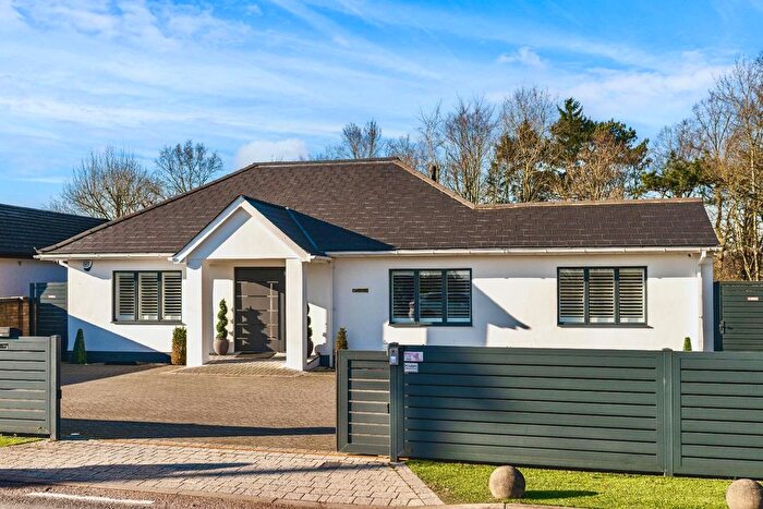 4 Bedroom Detached House For Sale In Vineyards Road, Northaw, Potters Bar, EN6