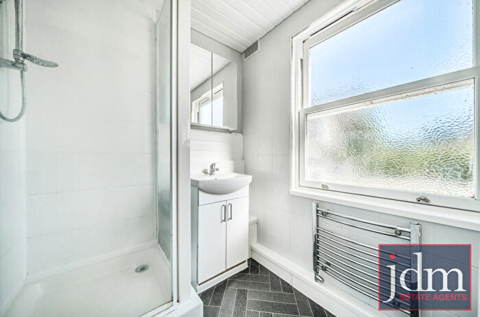 2 Bedroom Apartment To Rent In Brandram Road, London, SE13