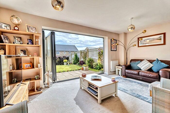 3 Bedroom Semi-Detached House For Sale In Potters Meadow, Workington, CA14