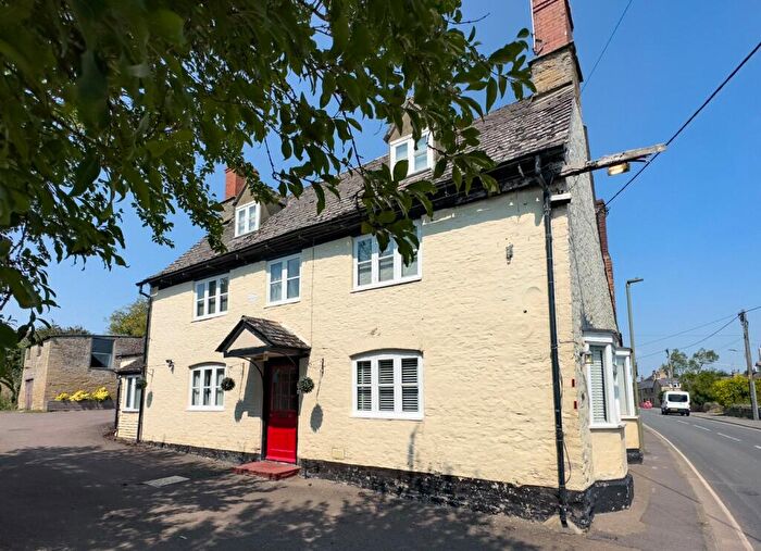 4 Bedroom Detached House To Rent In Station Road, Brize Norton, Carterton, Oxfordshire, OX18