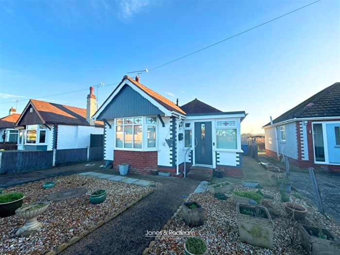 2 Bedroom Detached Bungalow For Sale In Marion Road, Prestatyn, LL19