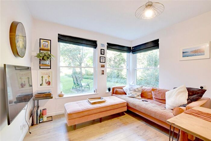 1 Bedroom Flat For Sale In Peabody Close, Devonshire Drive, Greenwich, London, SE10