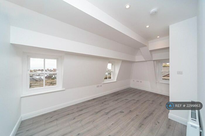 Studio To Rent In Buckingham Place, Brighton, BN1