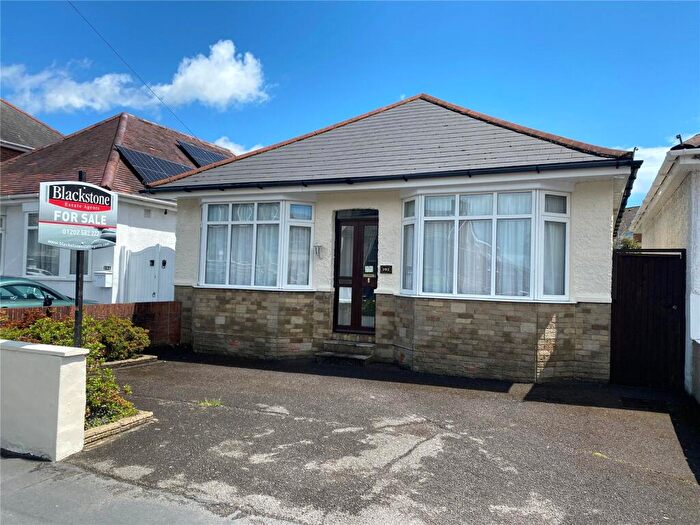 Bungalow For Sale In Kinson Road, Kinson, Bournemouth, Dorset, BH10