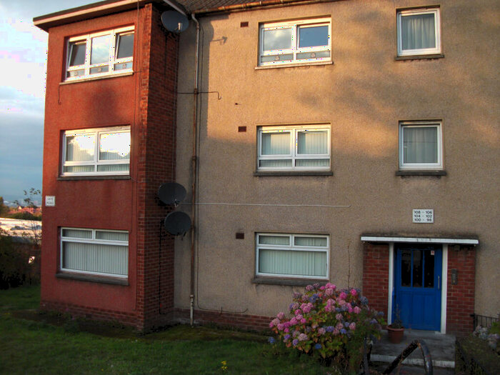 2 Bedroom Flat To Rent In Skye Road, Rutherglen, G73