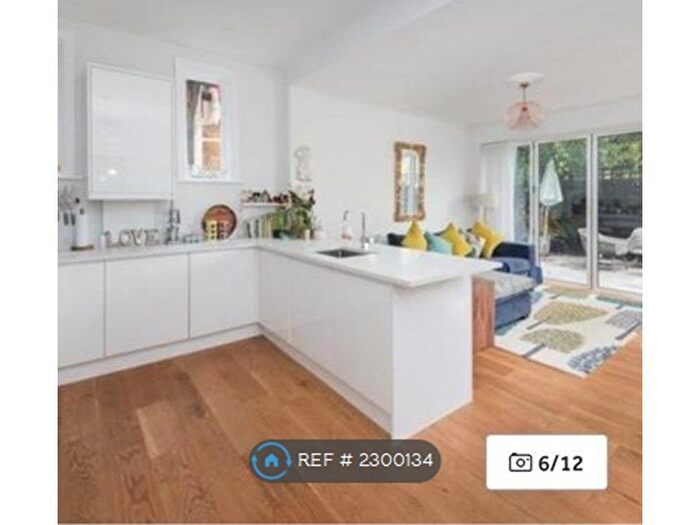 2 Bedroom Flat To Rent In New Church Road, Hove, BN3