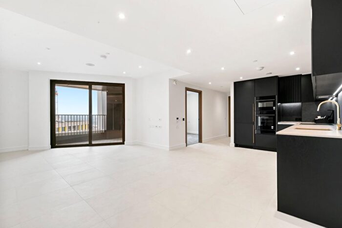 3 Bedroom Flat To Rent In One Linear Place, Nine Elms, SW11