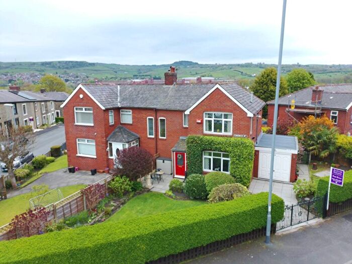 3 Bedroom Semi-Detached House For Sale In Church Road, Shaw, OL2