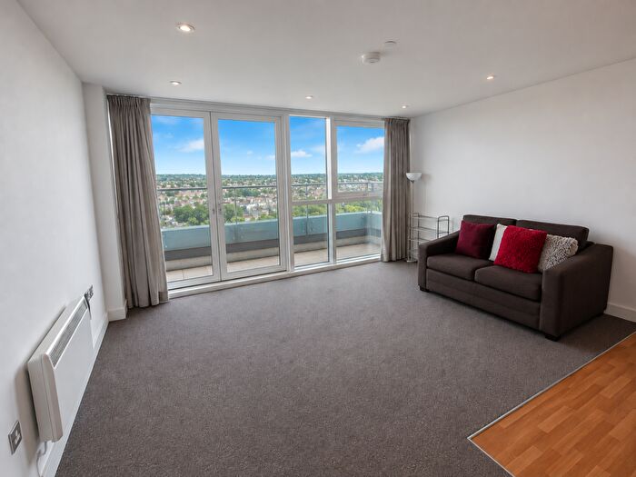 1 Bedroom Apartment To Rent In Litmus Building, Huntingdon Street, Nottingham, NG1