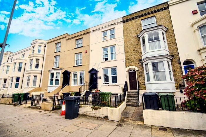 5 Bedroom Detached House To Rent In Landport Terrace, Portsmouth, PO1