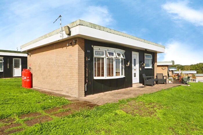 1 Bedroom Chalet For Sale In Fort Road, Lavernock, Penarth, CF64
