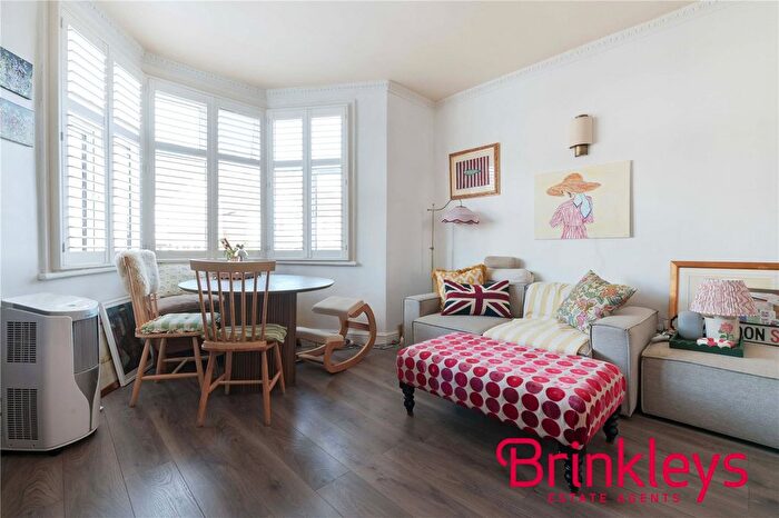 1 Bedroom Flat To Rent In Vineyard Hill Road, London, SW19