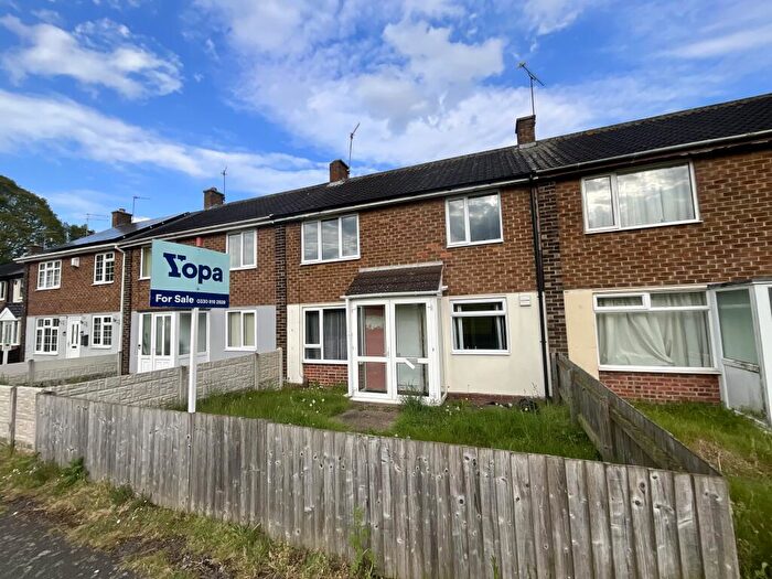 3 Bedroom Terraced House For Sale In Riseborough Walk, Nottingham, NG6
