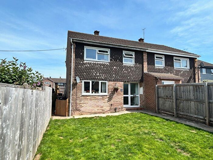 3 Bedroom Semi-Detached House For Sale In Ashdean, Cinderford, GL14