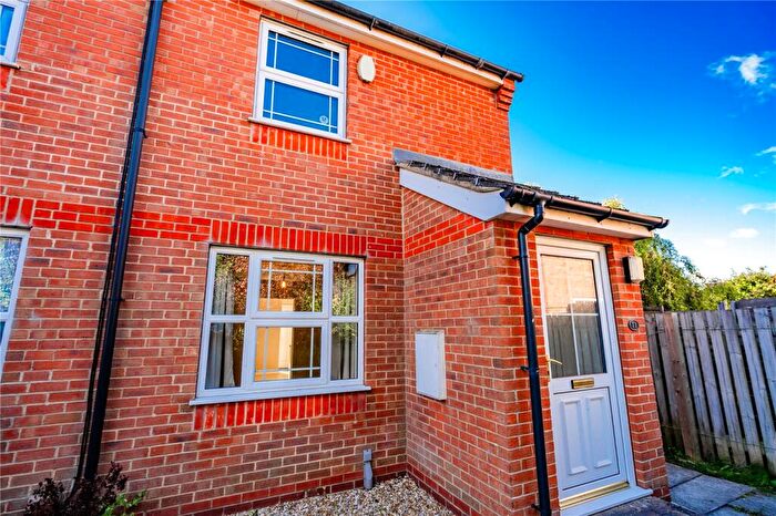 2 Bedroom End Of Terrace House To Rent In Colonsay Court, New Waltham, North East Lincolnshire, DN36