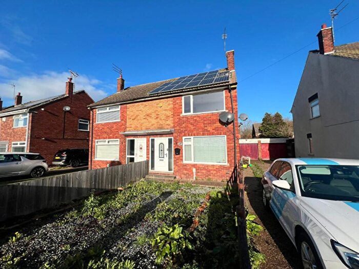 3 Bedroom Semi-Detached House To Rent In Th Avenue, Hull, East Riding Of Yorkshire, HU6