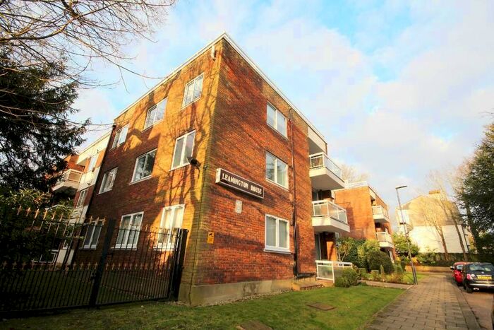 Garage / Parking To Rent In Leamington House, Stonegrove, Middlesex, Edgware, HA8