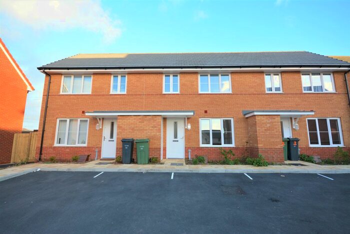 2 Bedroom End Of Terrace House To Rent In Cromwell Avenue, East Cowes, PO32