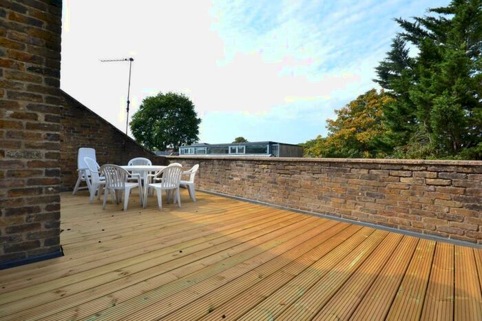 4 Bedroom End Of Terrace House To Rent In Camden Mews, NW1