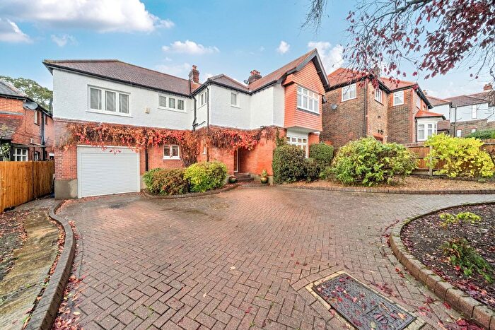 4 Bedroom Detached House For Sale In Ryecroft Road, Streatham, London, SW16