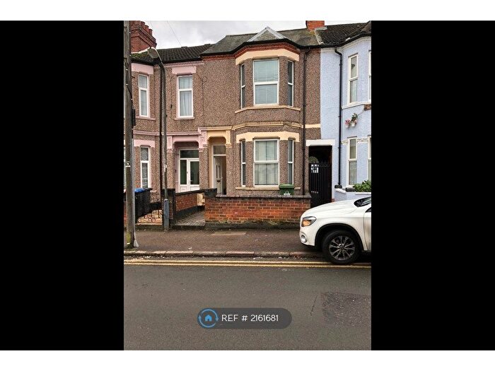 3 Bedroom Terraced House To Rent In Manor Road, Rugby, CV21